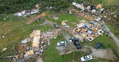 1 dead, nearly 2 dozen injured after multiple tornadoes sweep through Mississippi